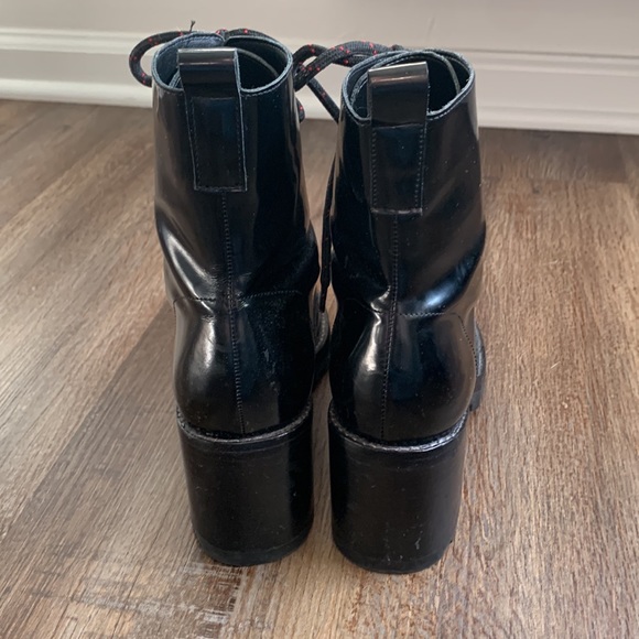 Very good condition patent leather lug sole boots - Picture 2 of 5